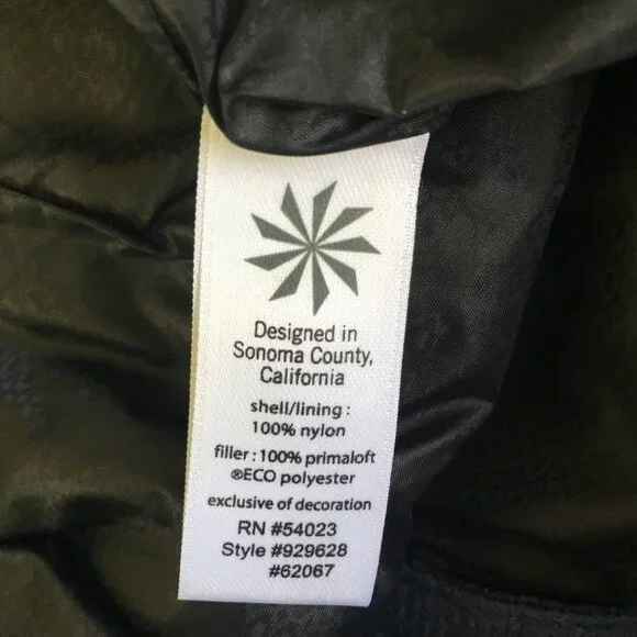 Athleta Toasty Buns Mini Skirt Women's Size 14 Black Quilted Puffer Insulated - Picture 9 of 12